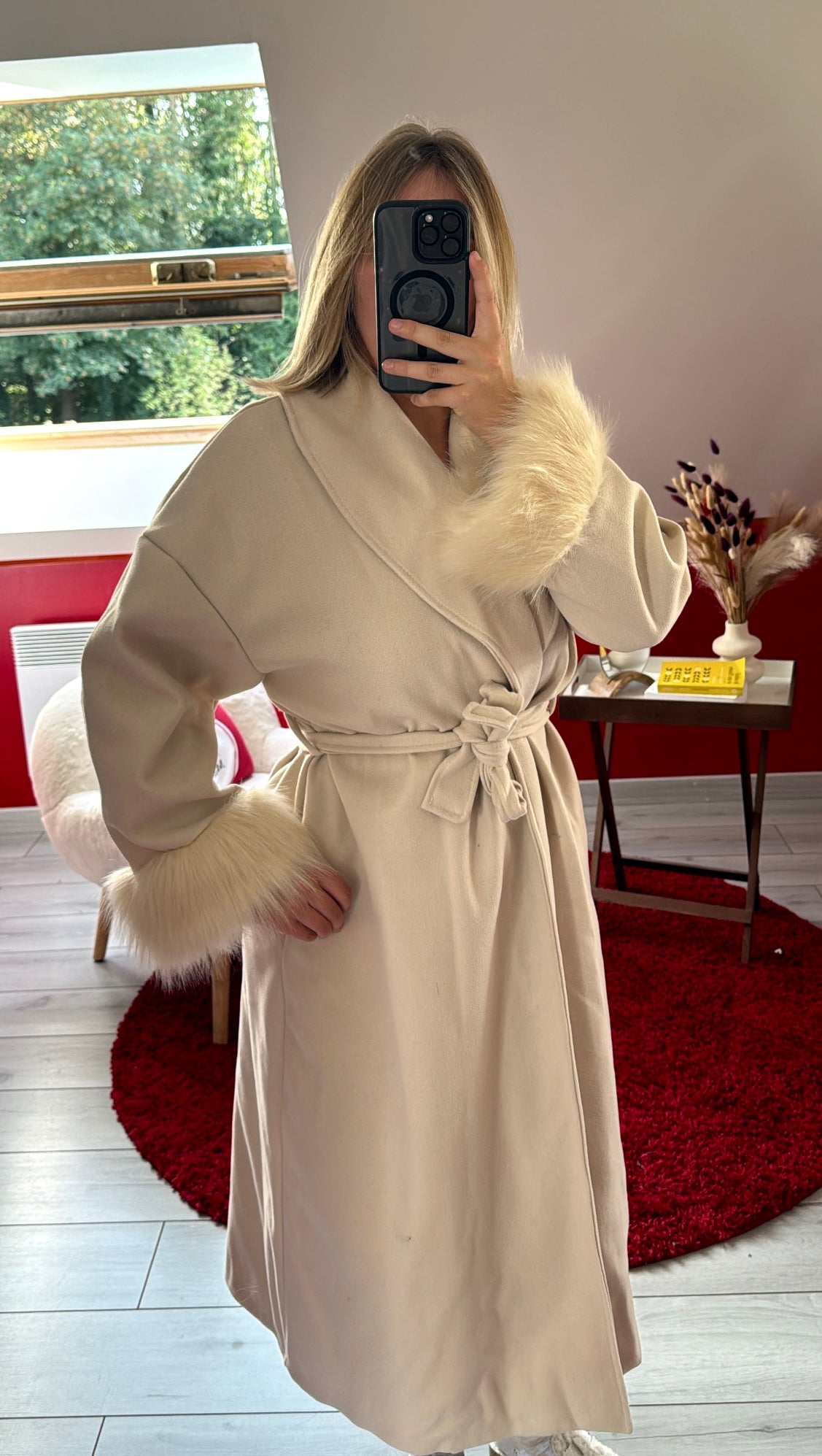 MANTEAU LONG MANCHE FOURRURE BEIGE