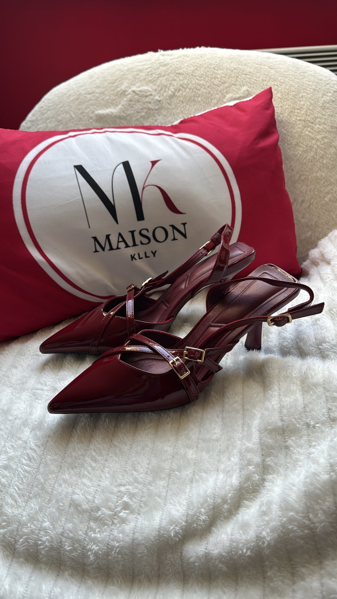 TALONS KELLIA