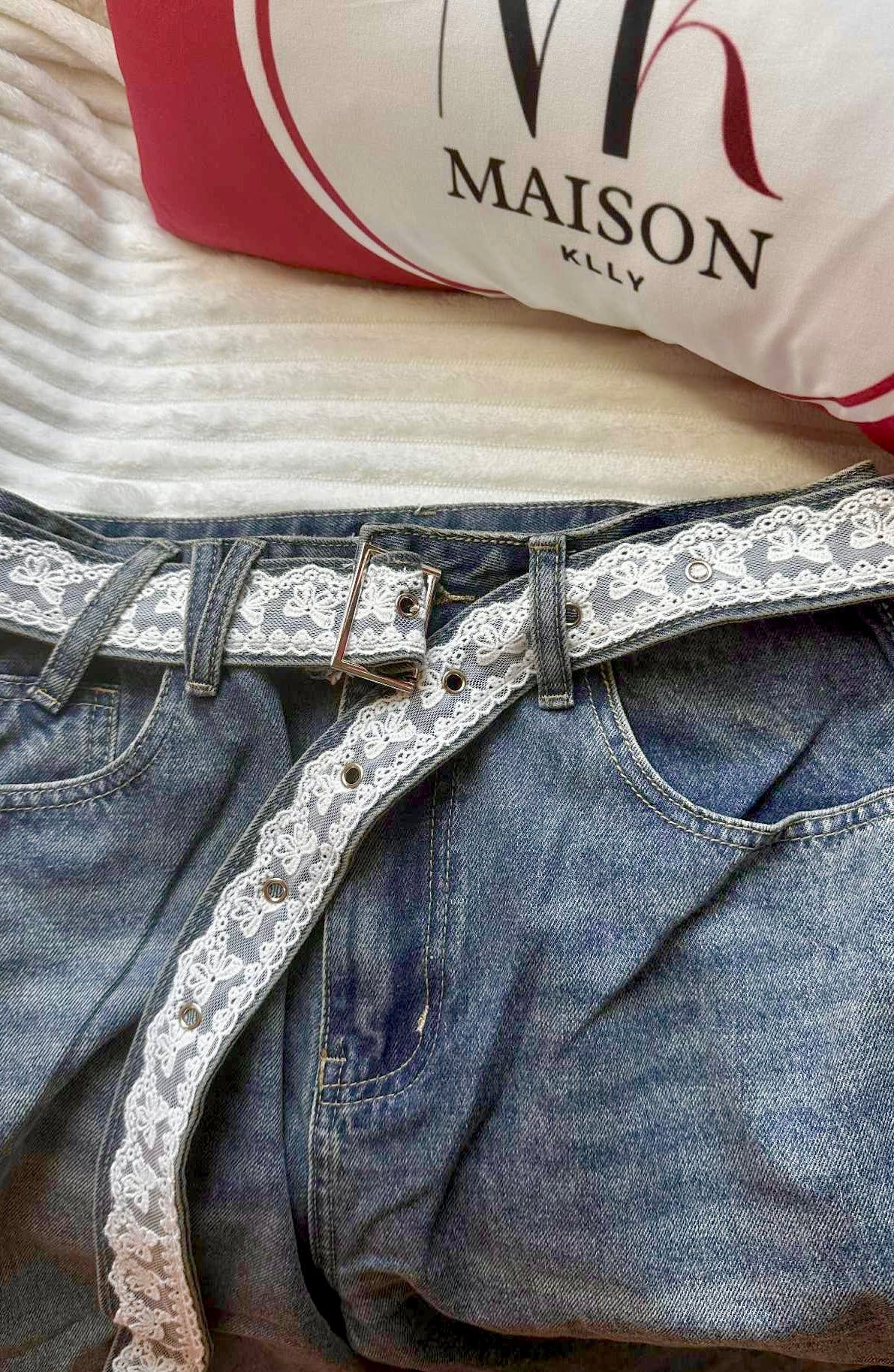 JEANS CEINTURE DENTELLE - MaisonKLLY