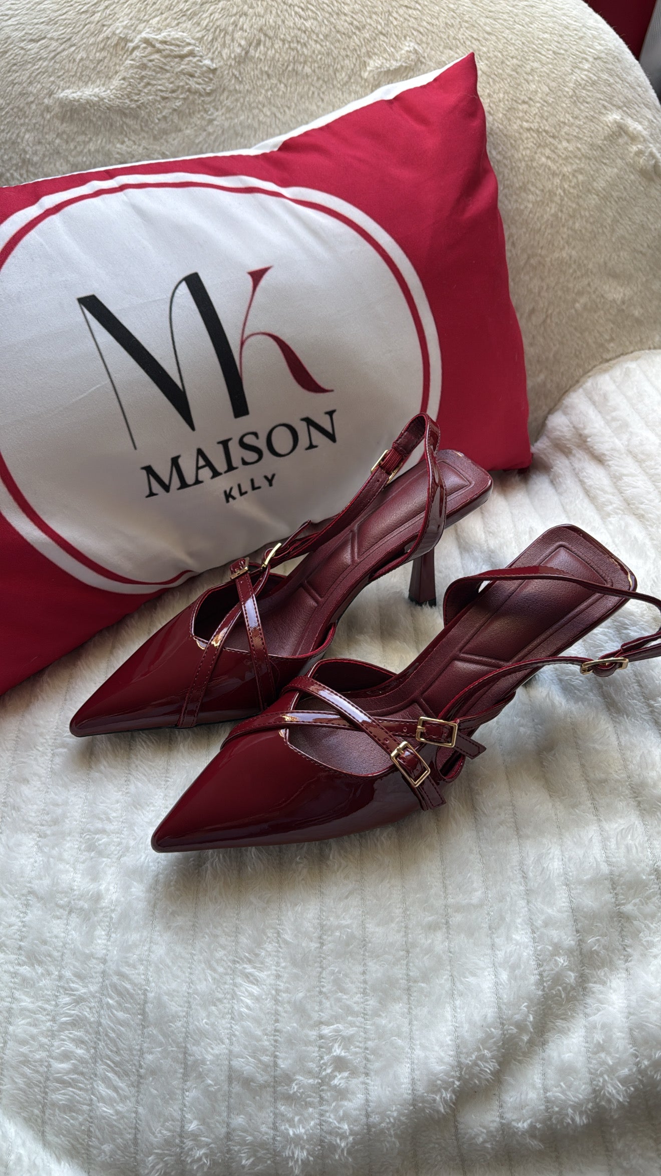 TALONS KELLIA