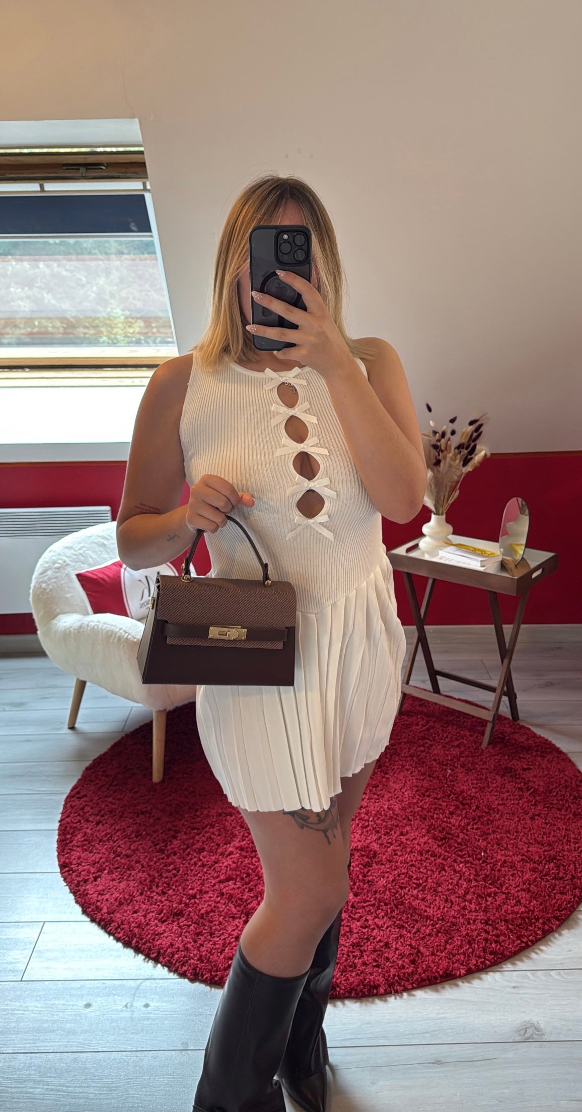 ROBE EN MAILLE BLANCHE