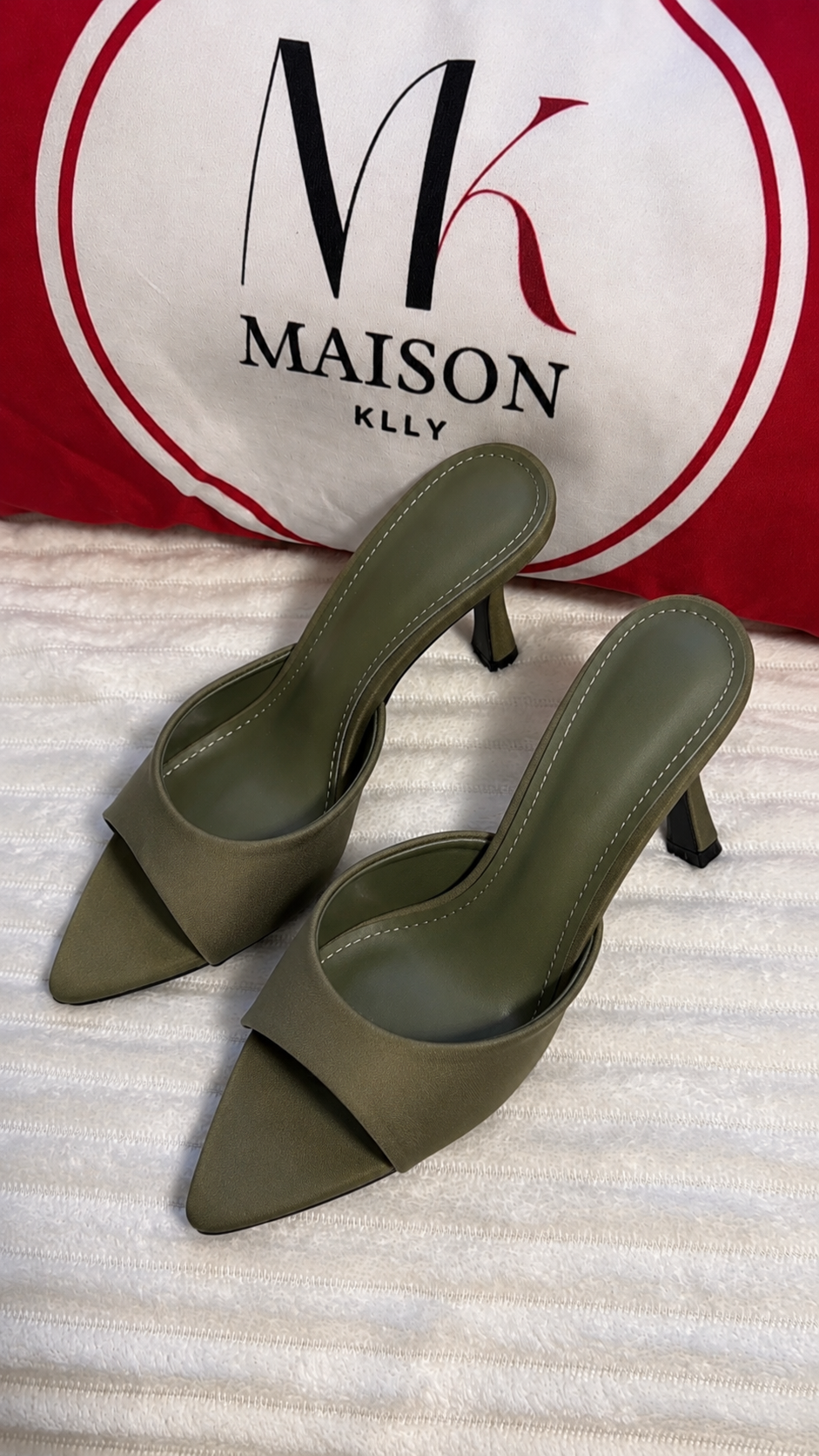 TALONS OLIVIA