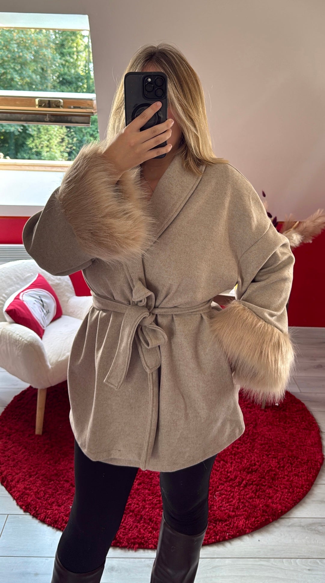 MANTEAU COURT MANCHE FOURRURE TAUPE