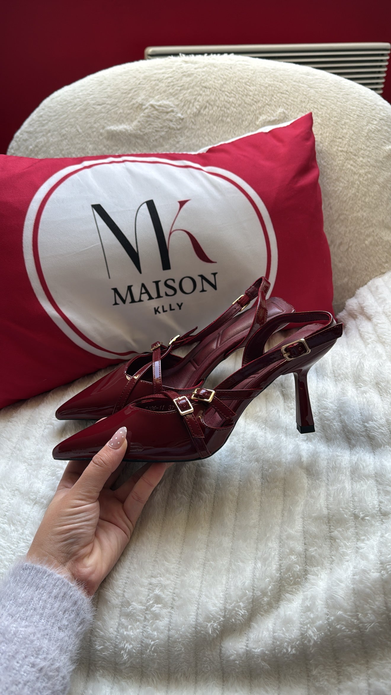 TALONS KELLIA