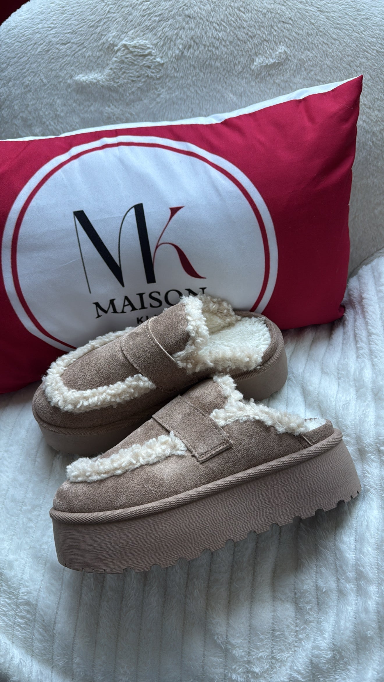 MULES FOURRÉES TAUPE