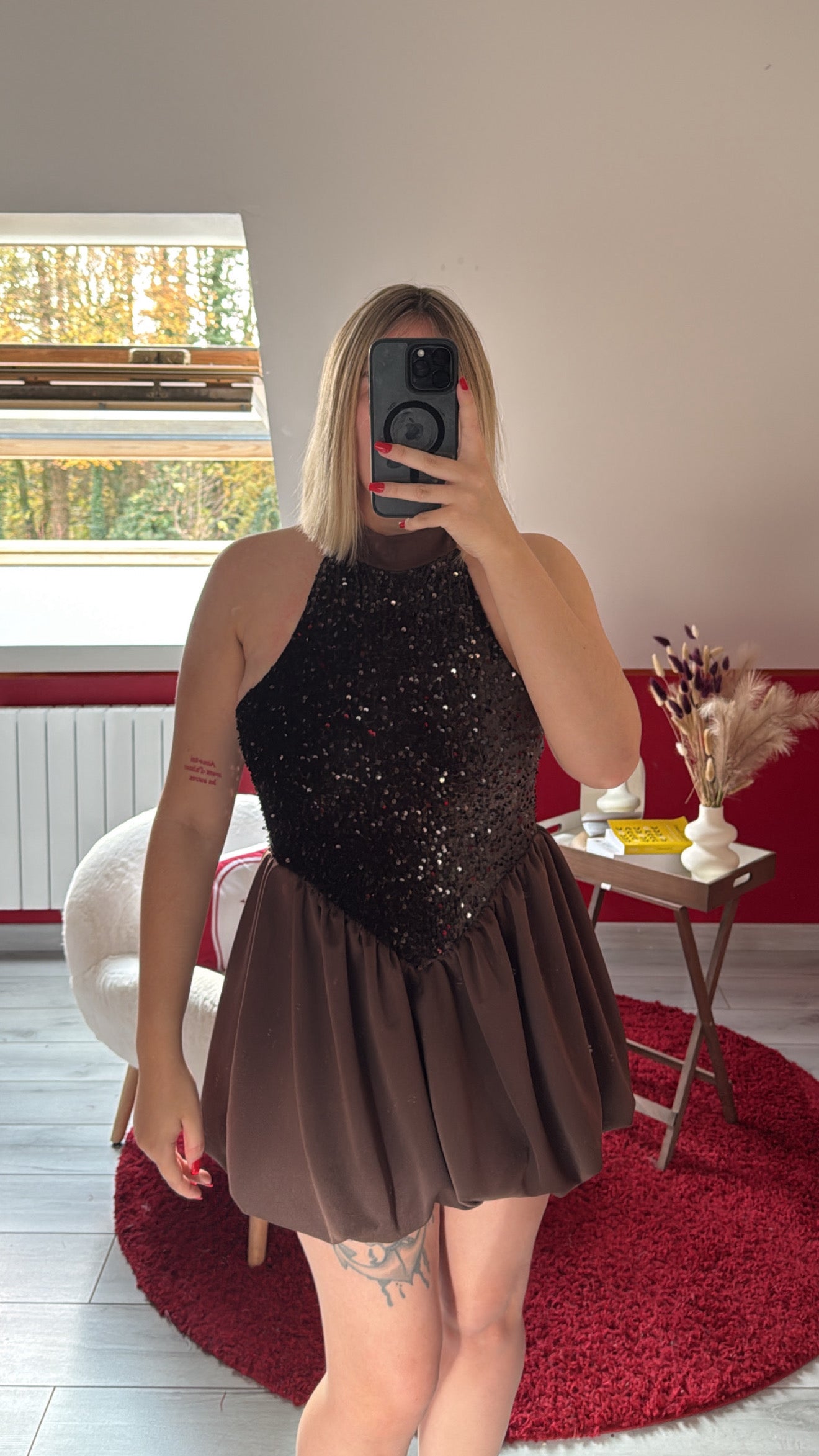 ROBE BALLON SATIN À SEQUIN CHOCOLAT - MaisonKLLY