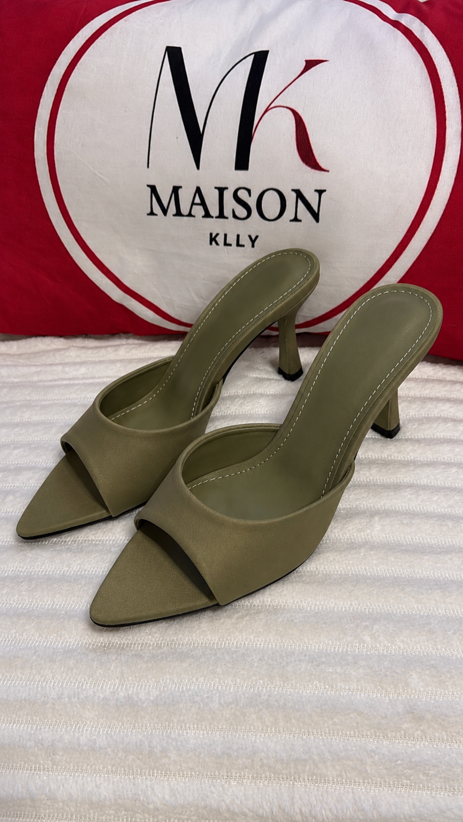 TALONS OLIVIA