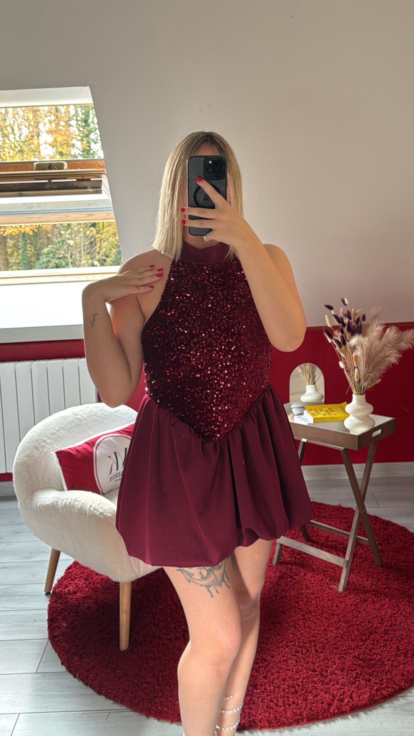ROBE BALLON SATIN À SEQUIN BORDEAUX - MaisonKLLY