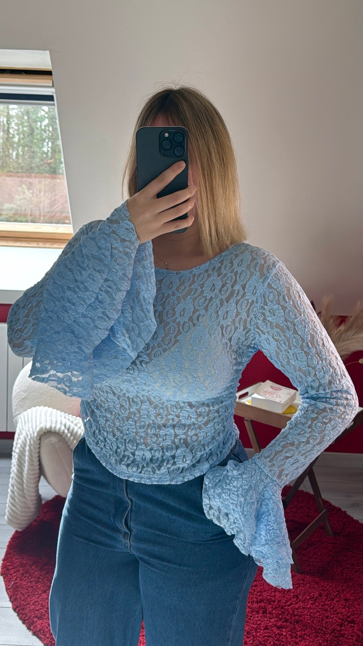 HAUT DENTELLE BLEU - MaisonKLLY