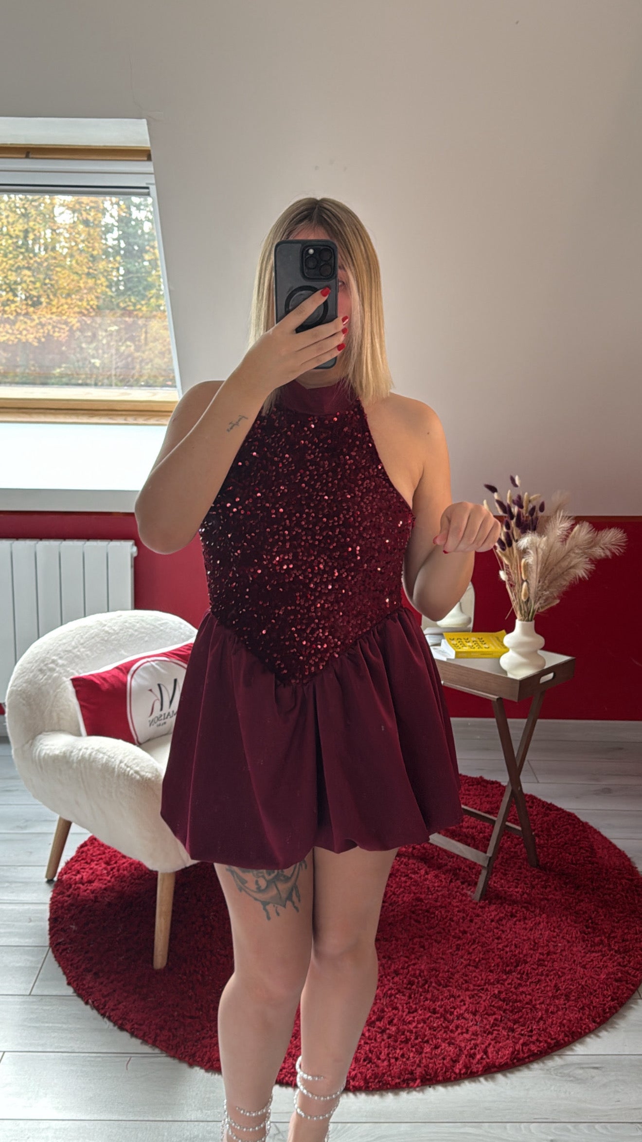 ROBE BALLON SATIN À SEQUIN BORDEAUX - MaisonKLLY