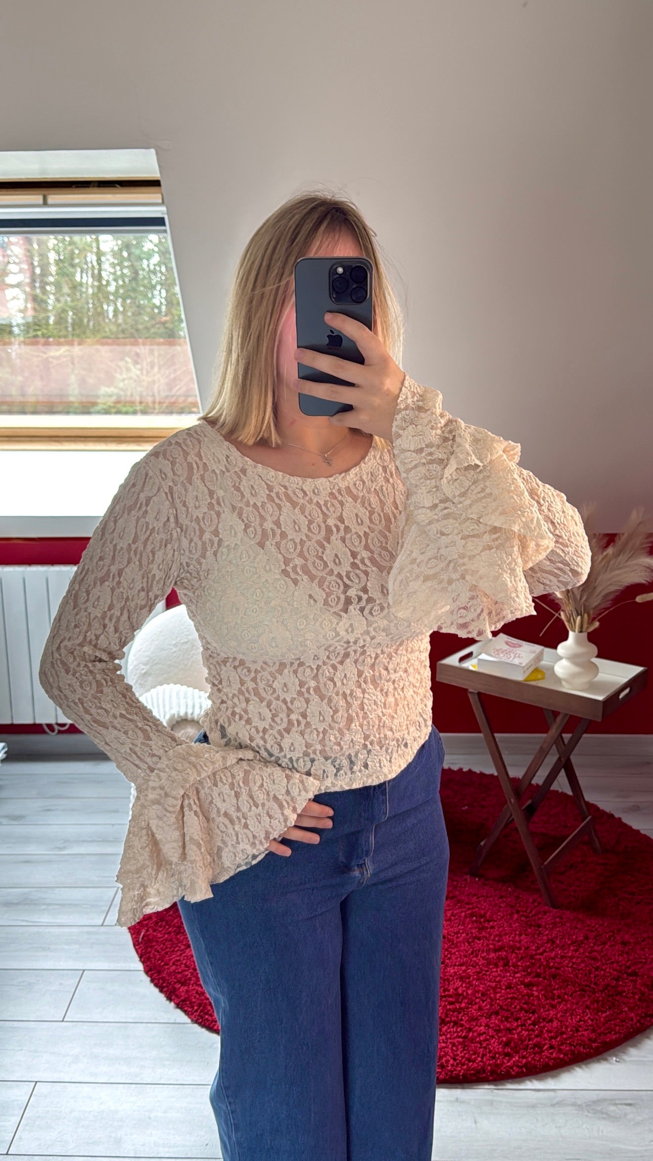 HAUT DENTELLE BEIGE - MaisonKLLY