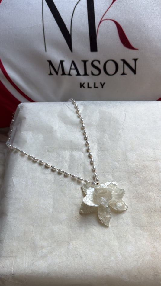 BRACELET PERLE FLEUR BLANCHE - MaisonKLLY