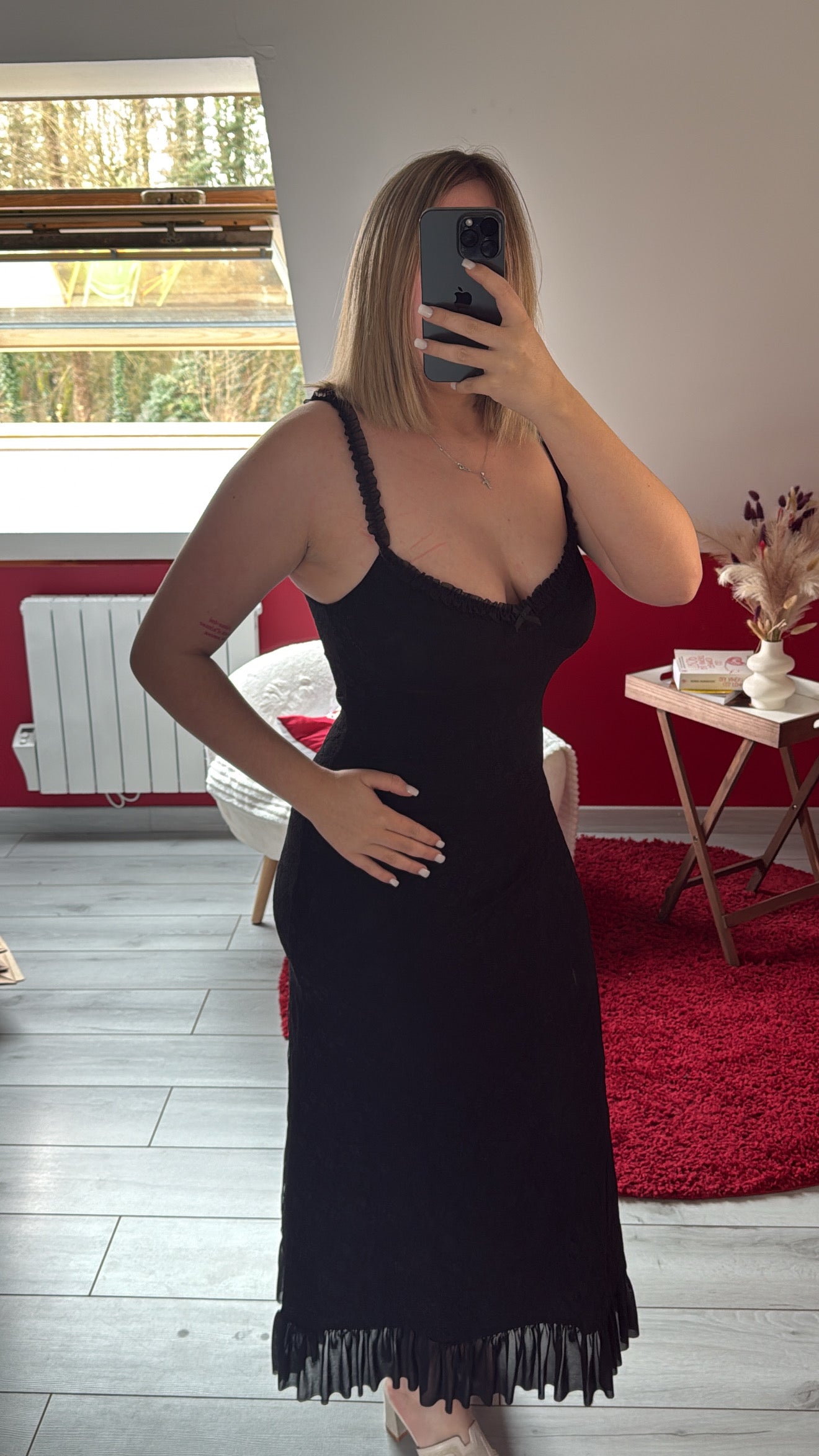 ROBE DENTELLE NOIR - MaisonKLLY
