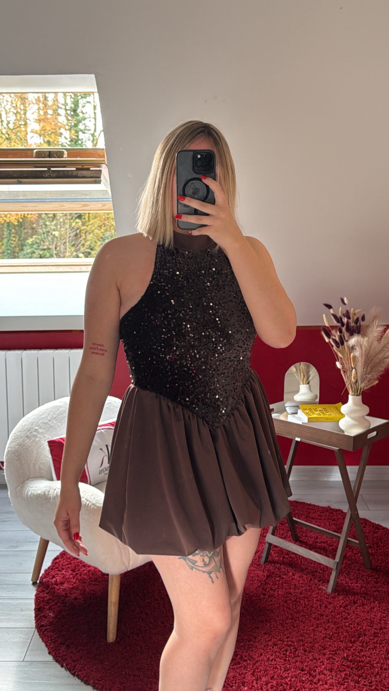 ROBE BALLON SATIN À SEQUIN CHOCOLAT - MaisonKLLY