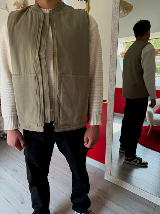 VESTE SANS MANCHE KAKI - MaisonKLLY