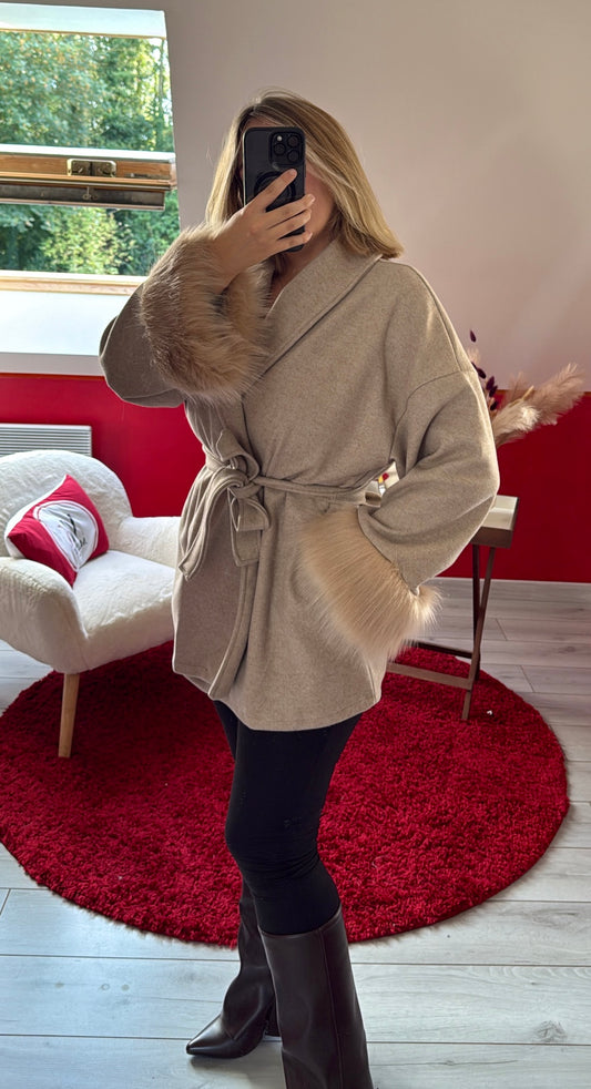MANTEAU COURT MANCHE FOURRURE TAUPE