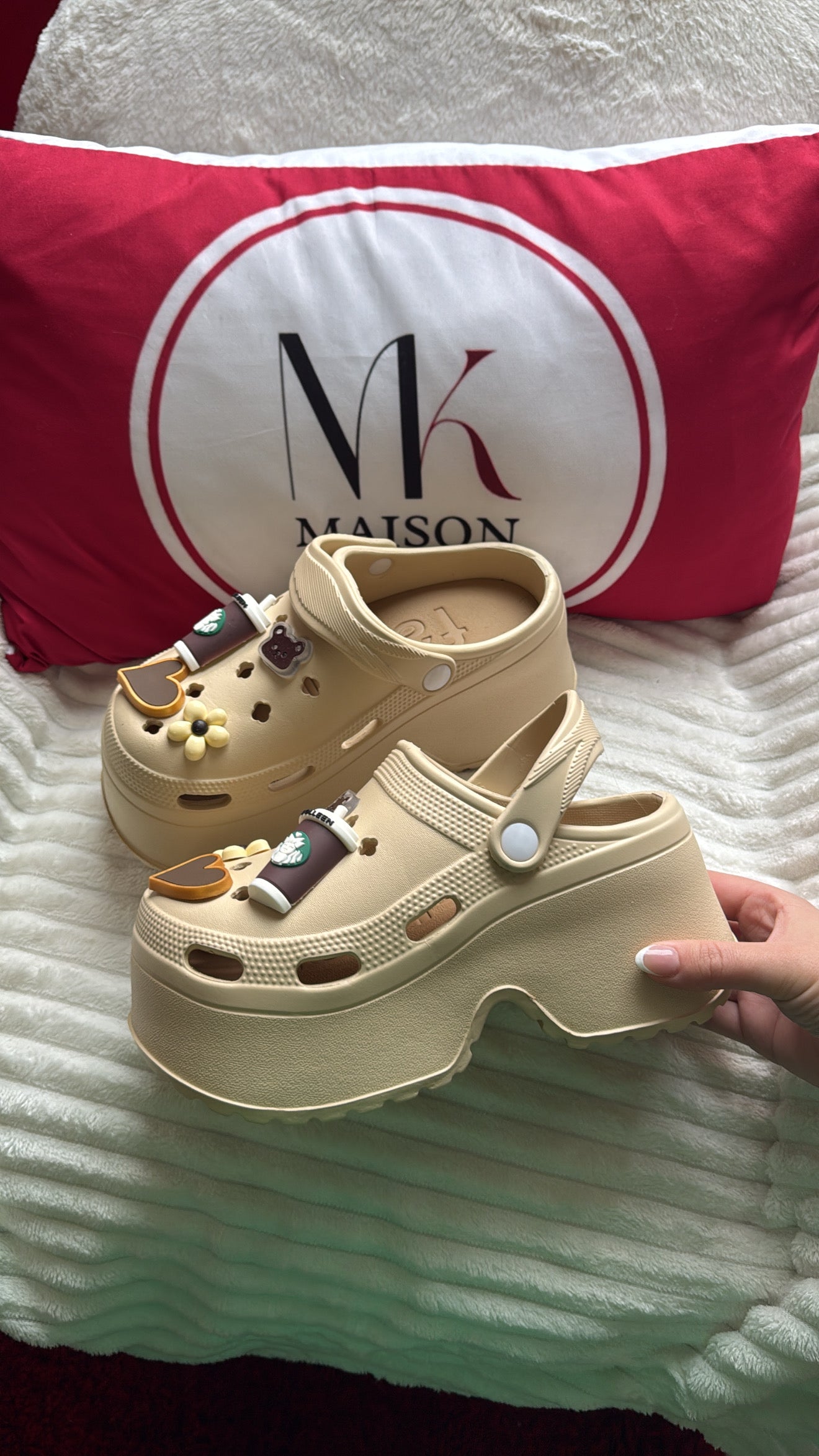 CROCS CUSTOM BEIGE - MaisonKLLY