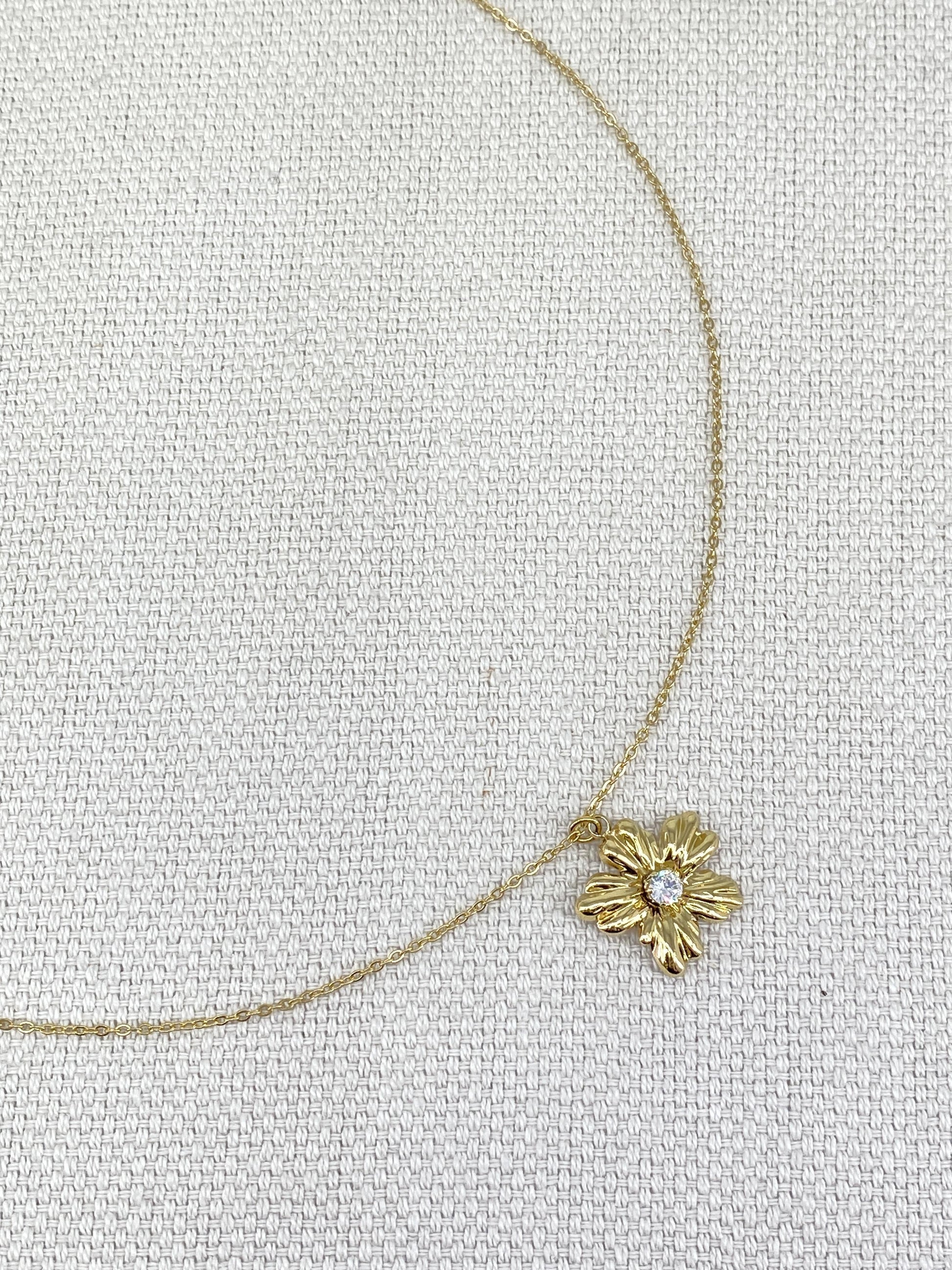 COLLIER FLEUR OR - MaisonKLLY