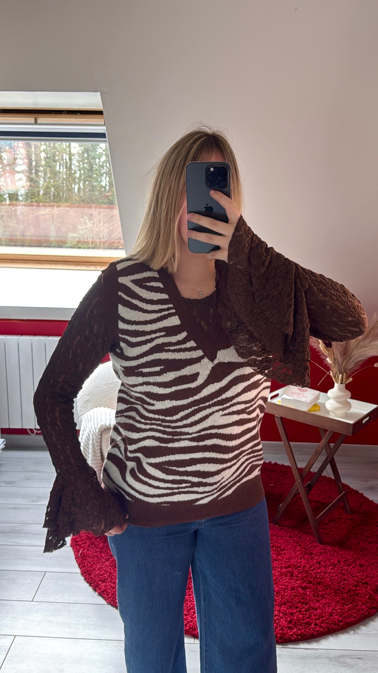 PULL SANS MANCHE ZÉBRÉ CHOCOLAT - MaisonKLLY