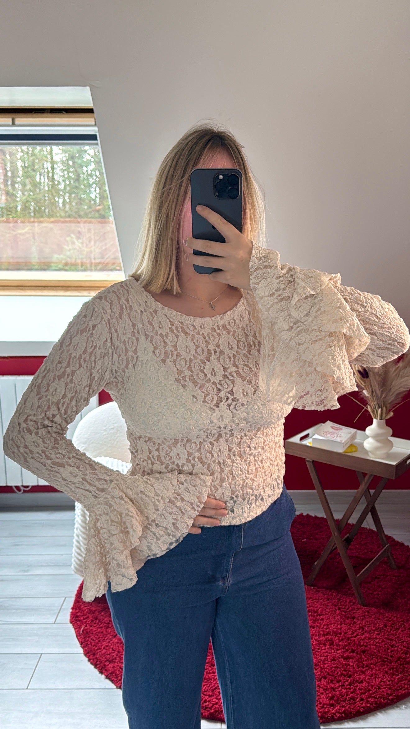 HAUT DENTELLE BEIGE - MaisonKLLY