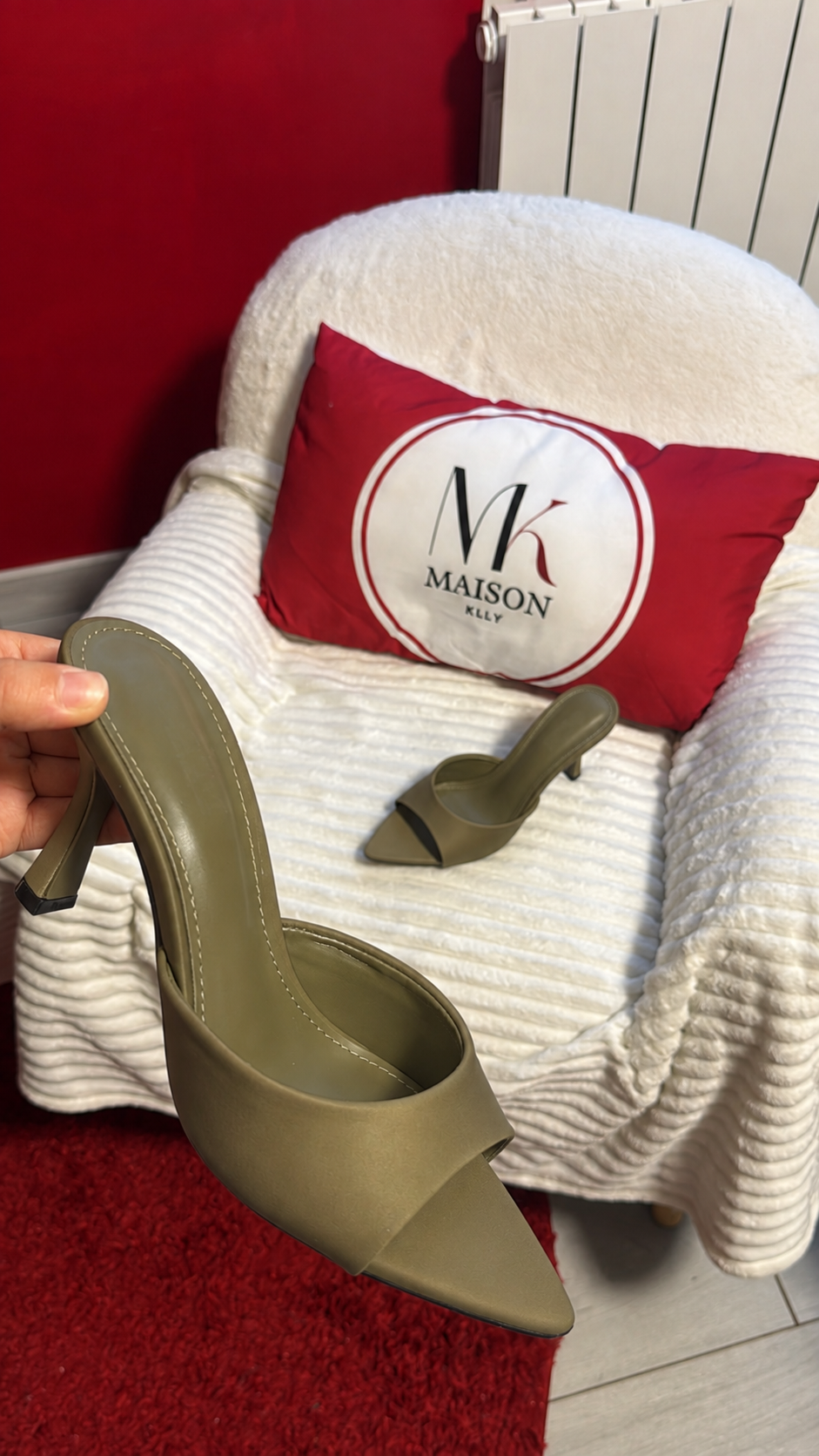 TALONS OLIVIA